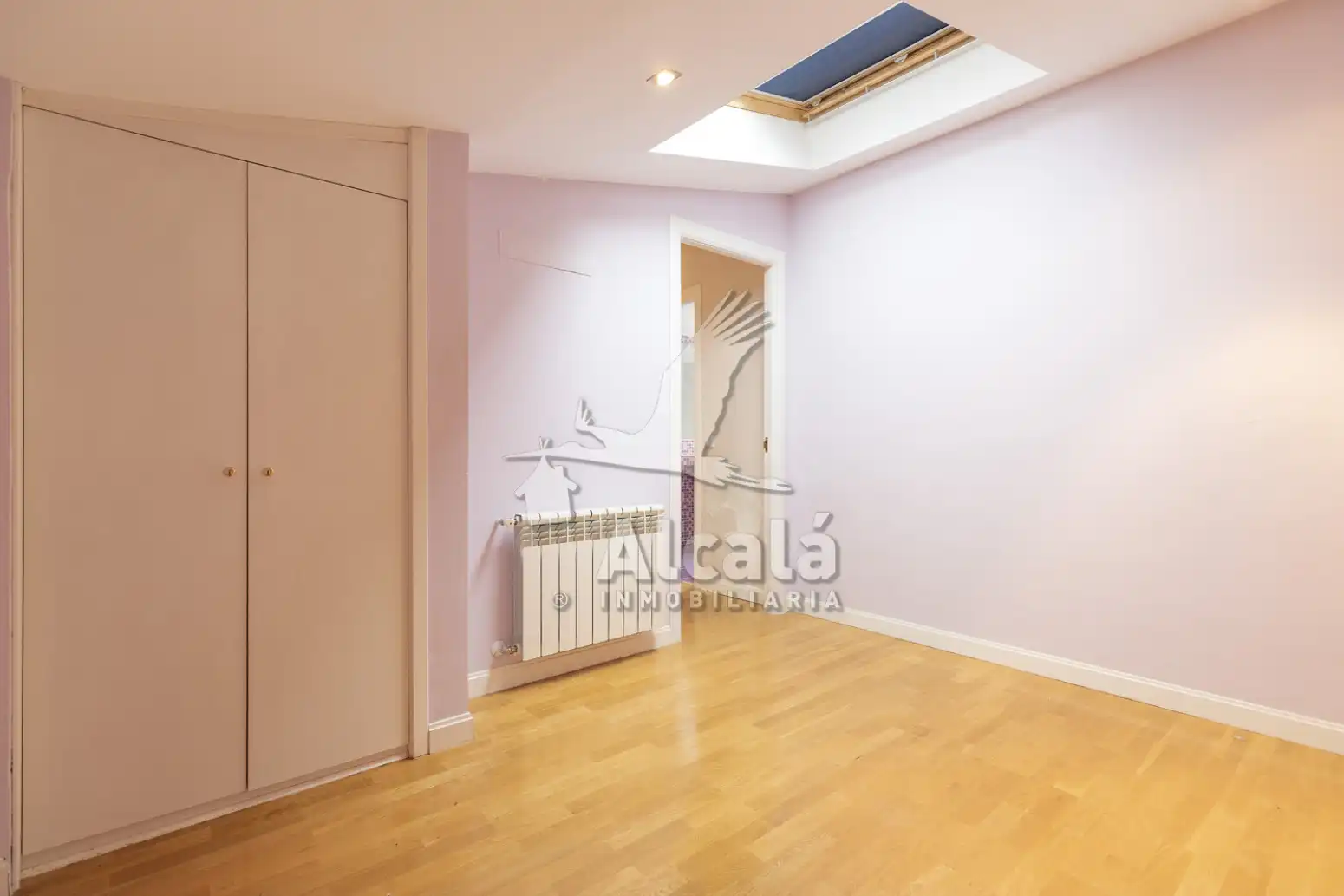 Habitación de Ático en venta en Alcalá de Henares con Aire acondicionado, Calefacción y Terraza