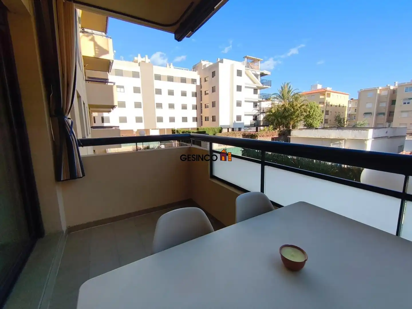 Vista exterior de Apartamento de alquiler en Bellreguard con Aire acondicionado, Calefacción y Jardín privado