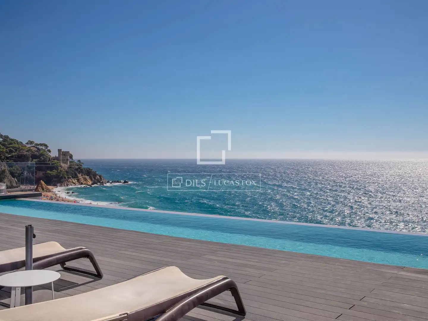 Schwimmbecken von Wohnung zum Verkauf in Lloret de Mar mit Klimaanlage, Terrasse und Schwimmbad
