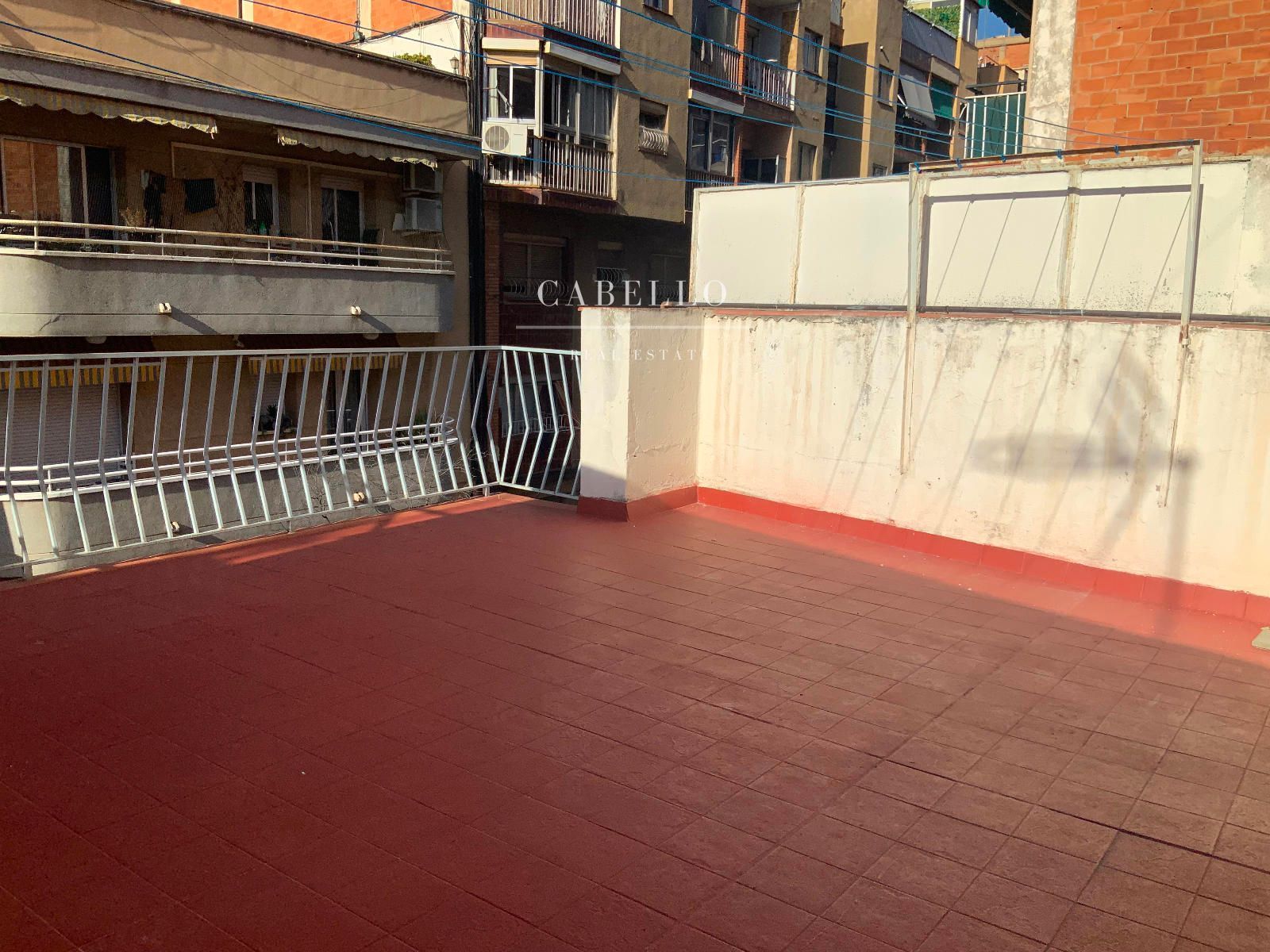 Terrassa de Casa o xalet en venda en Badalona amb Calefacció, Parquet i Terrassa