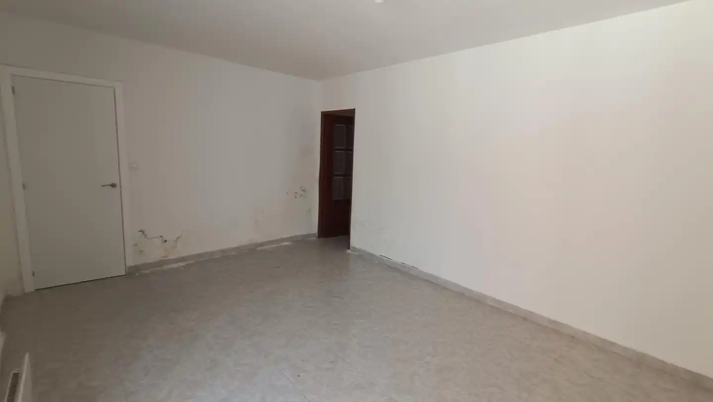Planta baja en venta en Madrid con Calefacción y Terraza
