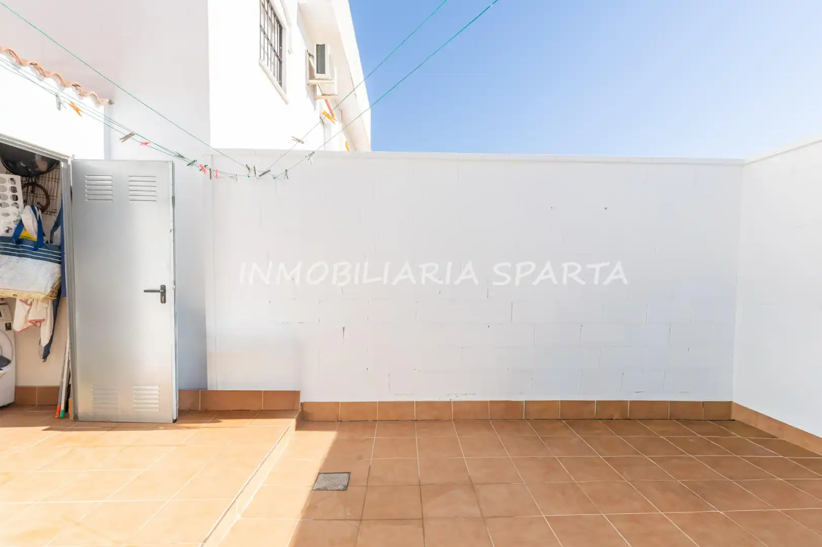 Terrace of Detached homes for sale in Benacazón  with Air Conditioner, Heating and Oven