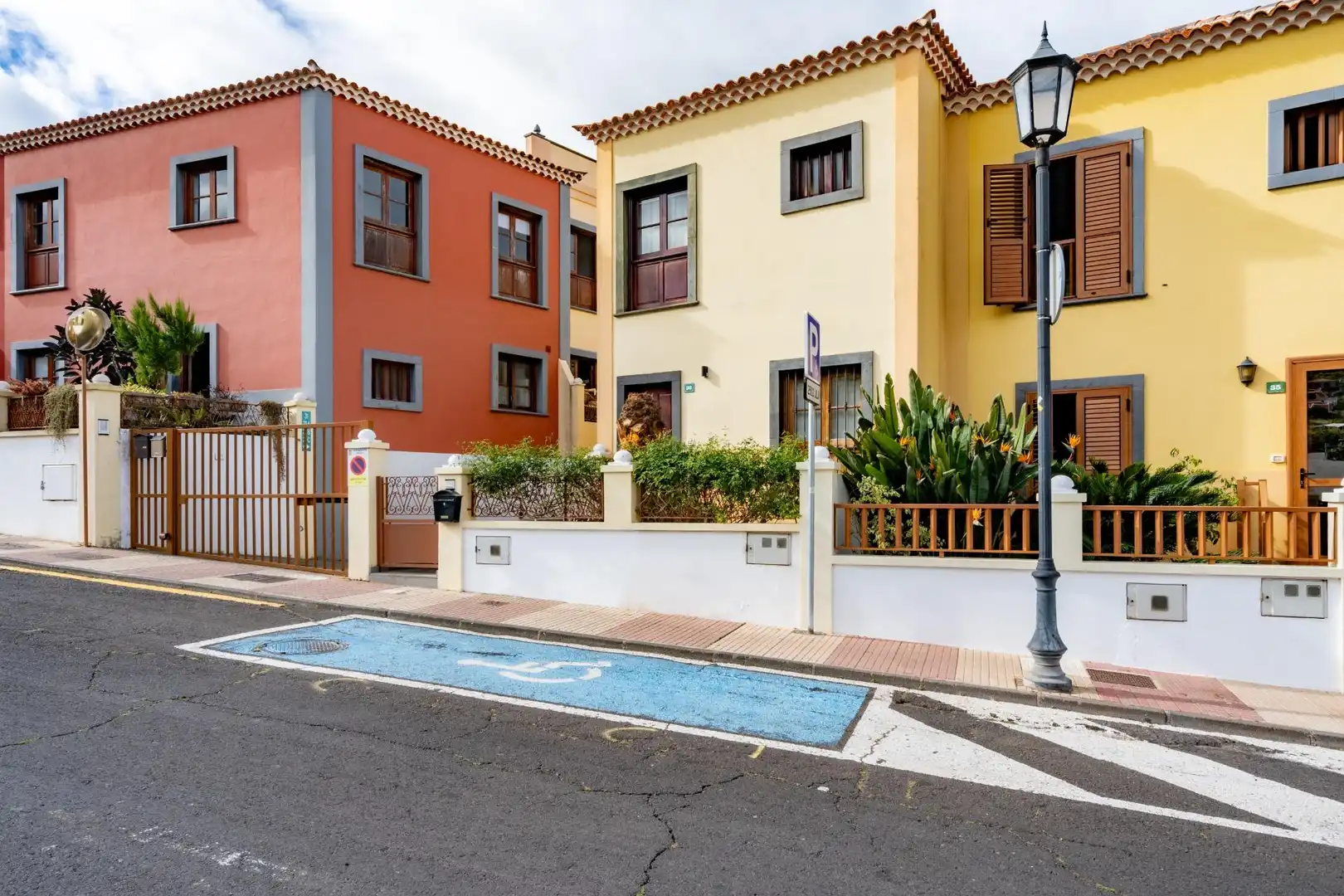 Vista exterior de Casa adosada en venda en Tegueste amb Terrassa i Traster