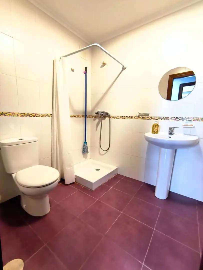 Baño de Piso en venta en Castañeda con Calefacción