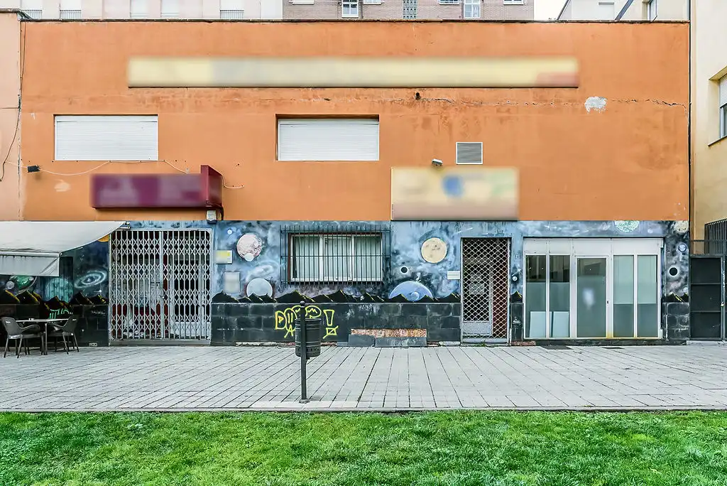 Local comercial en venda a C/ Ángel Barja, imagen 2