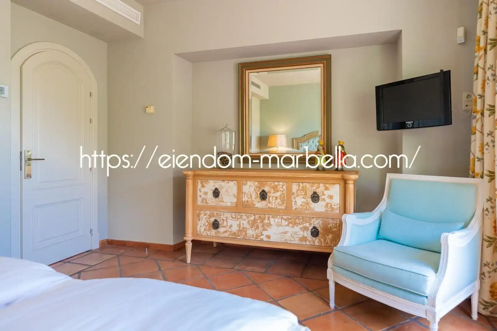 Chalet con piscina en venta en Elviria - Cabopino, imagen 28
