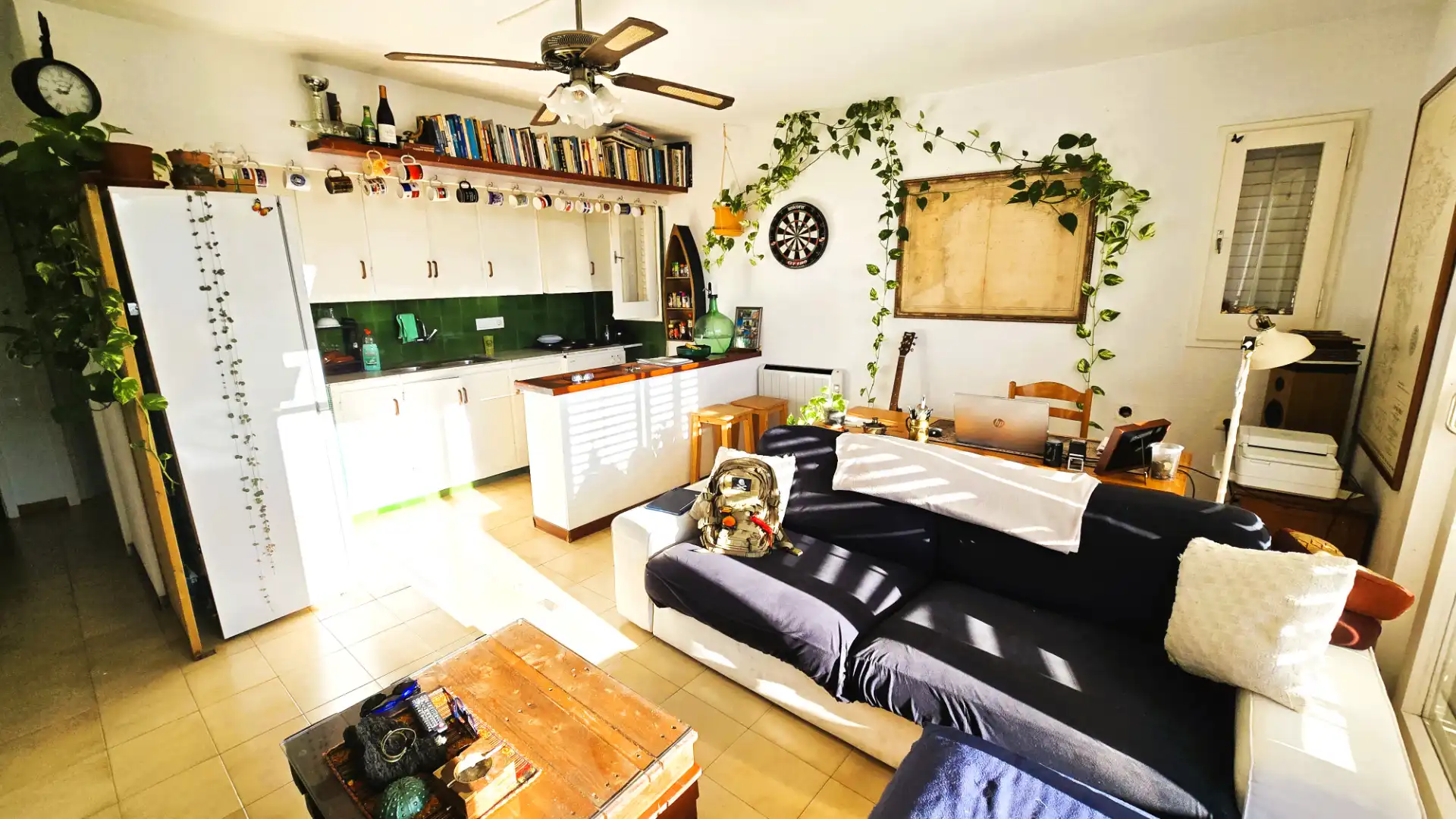 Wohnzimmer von Wohnungen zum Verkauf in Cadaqués mit Balkon