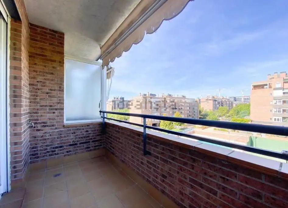 Vista exterior de Pis en venda en San Sebastián de los Reyes amb Aire condicionat, Calefacció i Parquet