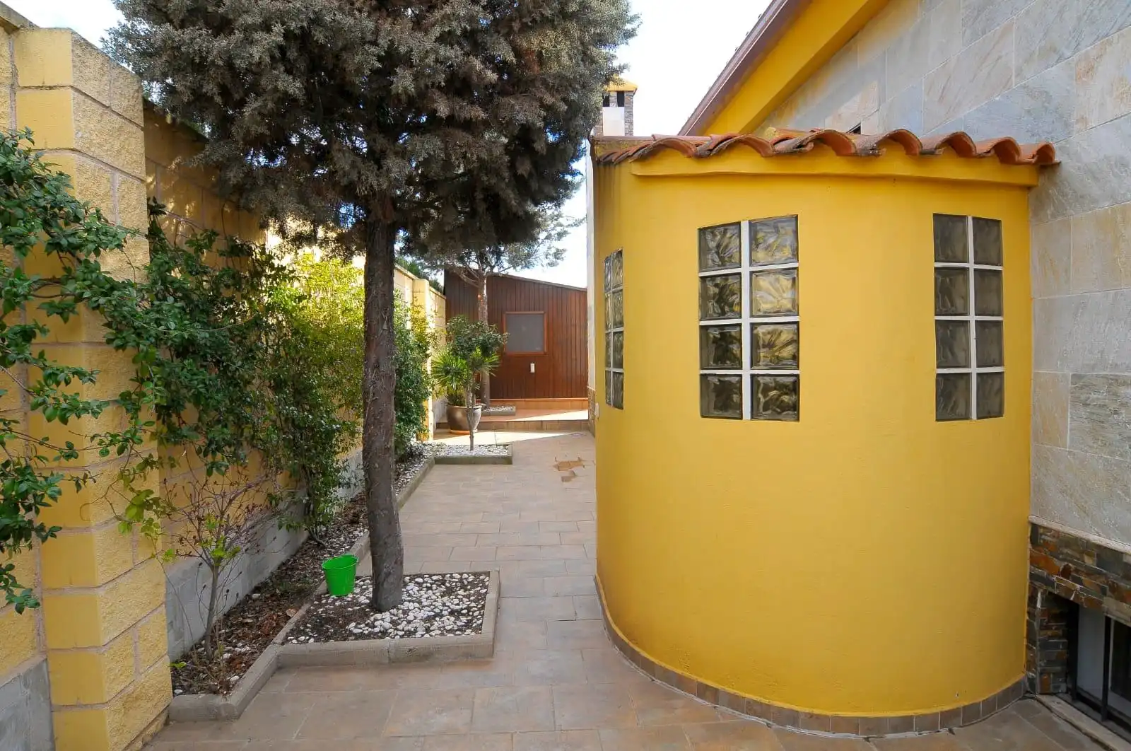 Jardí de Casa o xalet en venda en Valdepeñas amb Terrassa, Piscina i Moblat