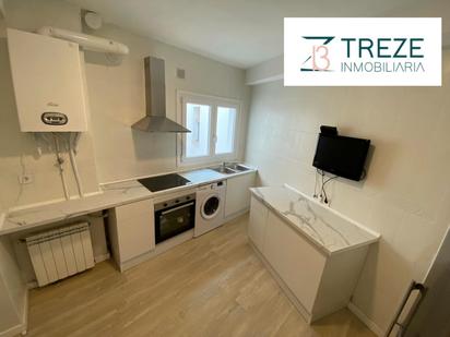 Kitchen of Flat for sale in Aranda de Duero  with Storage room, Furnished and Balcony