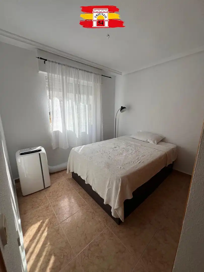 Habitación de Piso en venta en Pilar de la Horadada con Terraza, Trastero y Amueblado