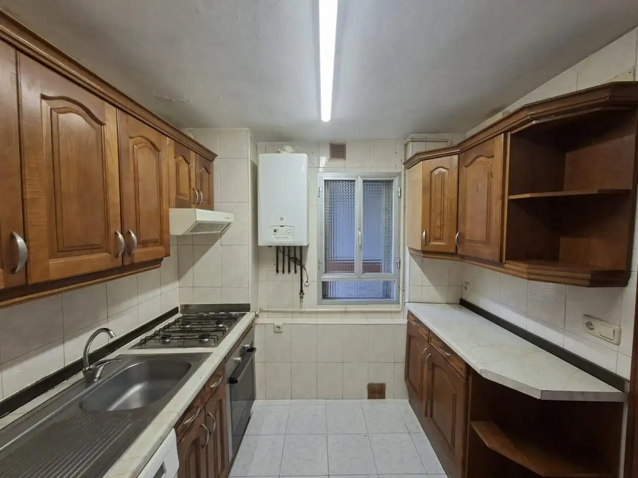 Kitchen of Flat for sale in Madrid  with Heating