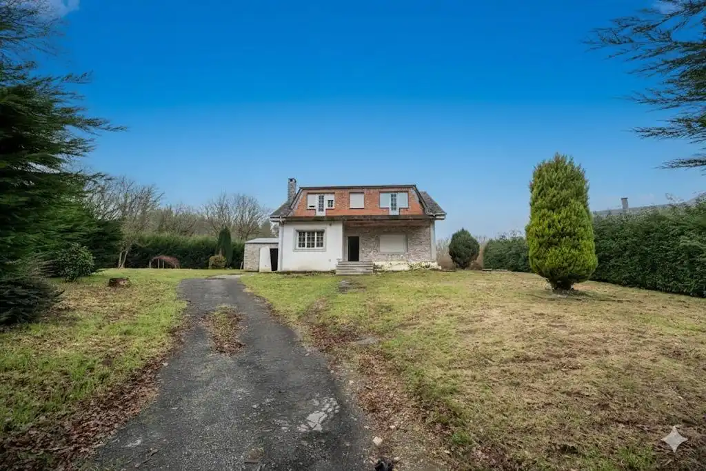 Casa o xalet en venda en Outeiro de Rei amb Jardí privat