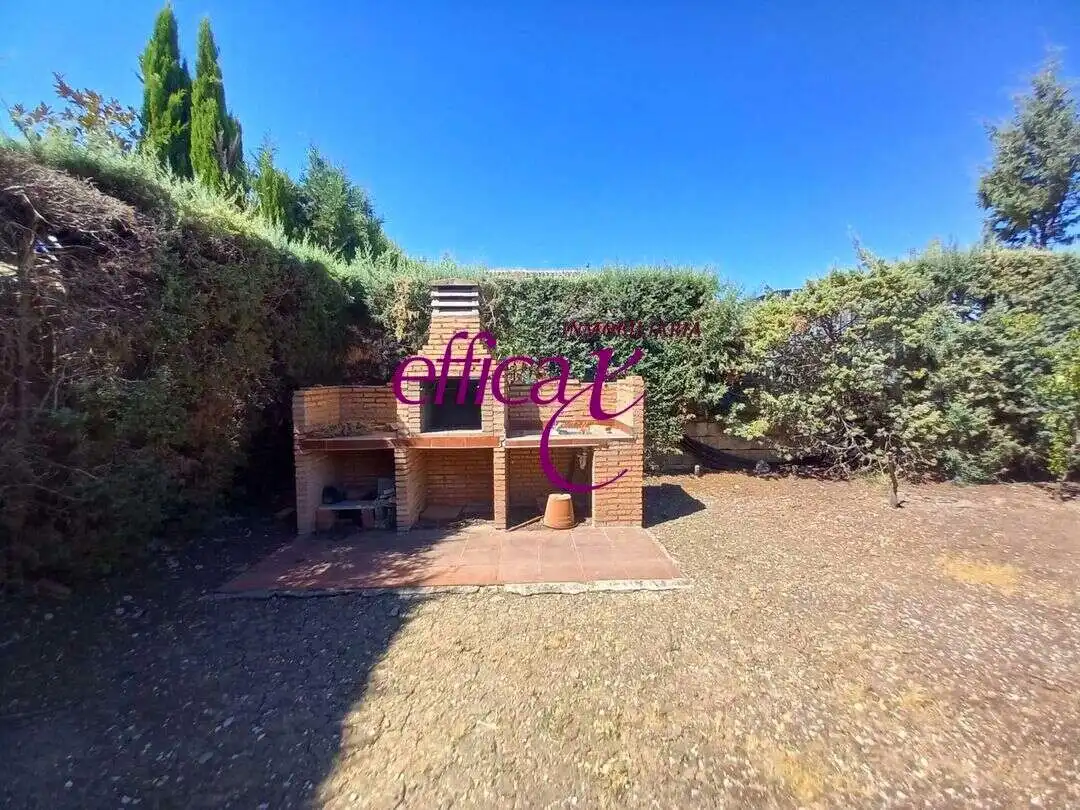 Jardí de Casa o xalet en venda en Novés amb Aire condicionat i Calefacció
