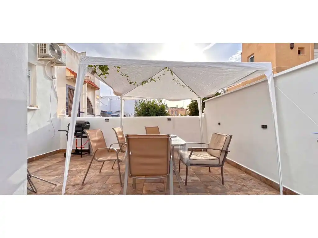 Bungalow con jardín en venta en Orihuela Costa, imagen 4