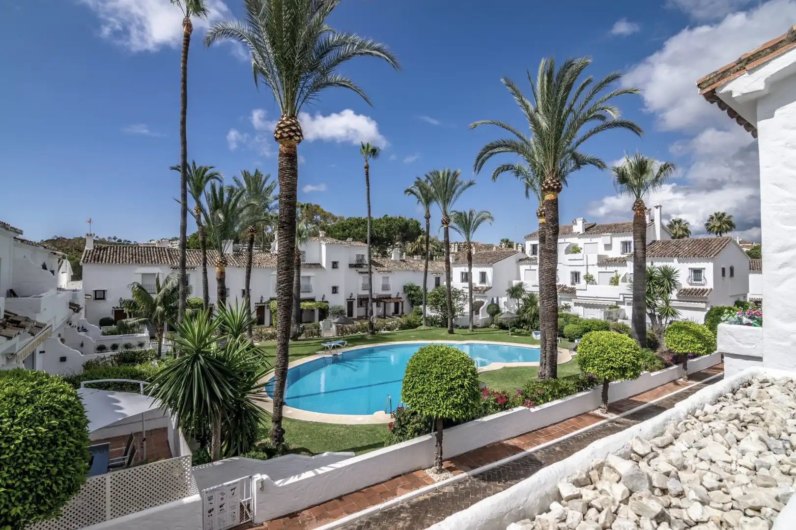 Casa a schiera con terrazza in vendita a Nueva Andalucía, imagen 2