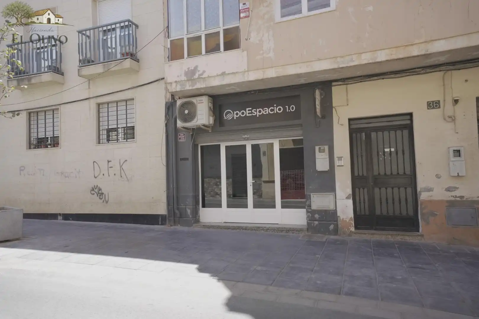 Außenansicht von Erdgeschoss zum Verkauf in Almería