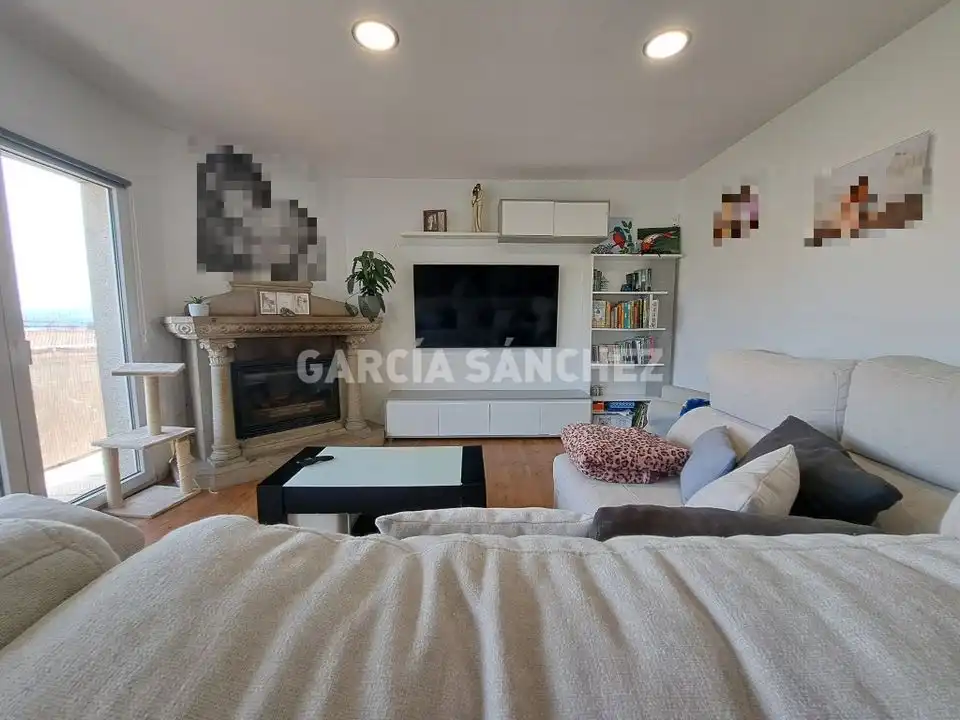 Living room of Houses for sale in Boiro  with Private garden, Terrace and Furnished