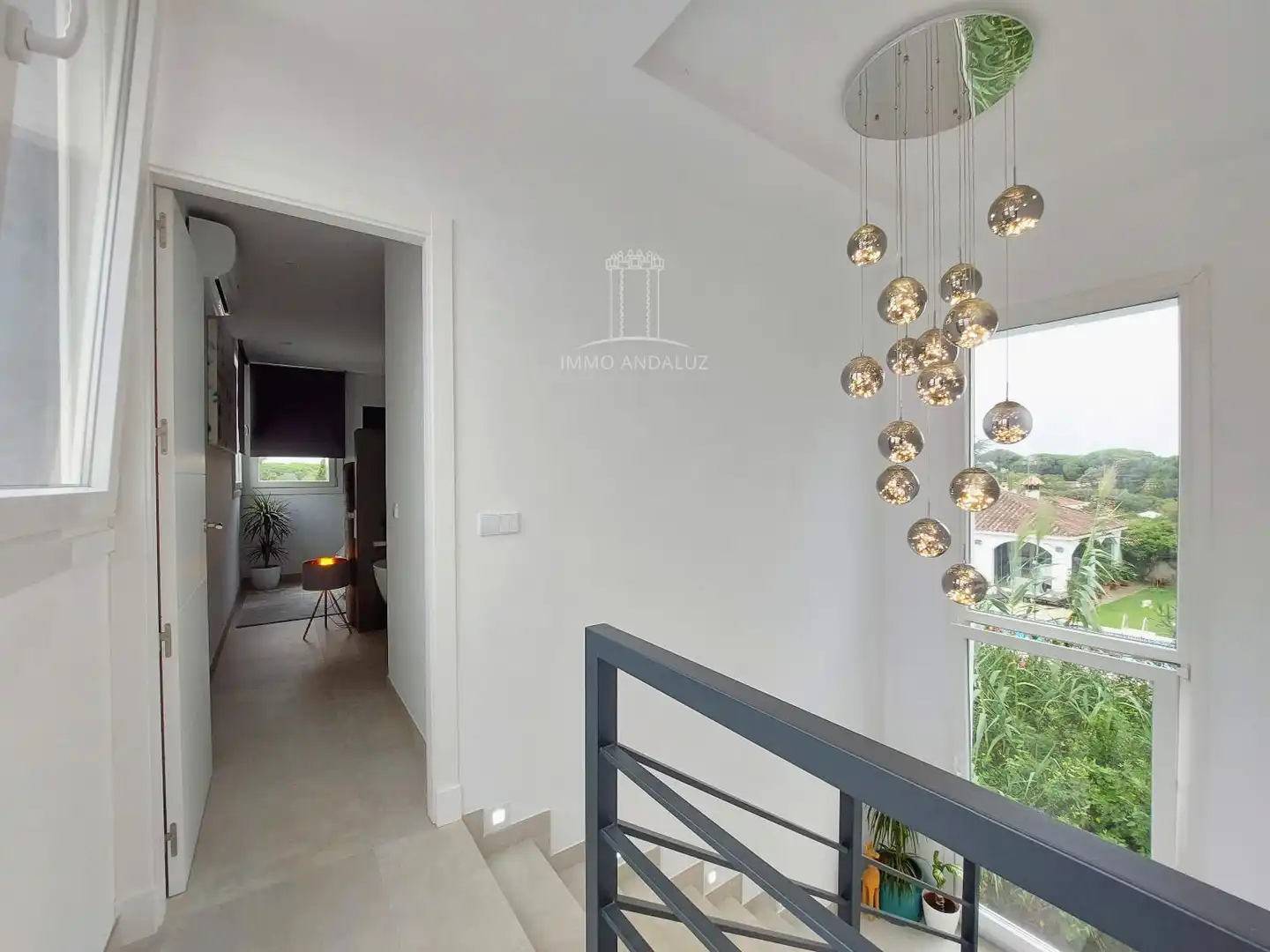 Haus zum Verkauf in Chiclana de la Frontera mit Klimaanlage, Heizung und Schwimmbad
