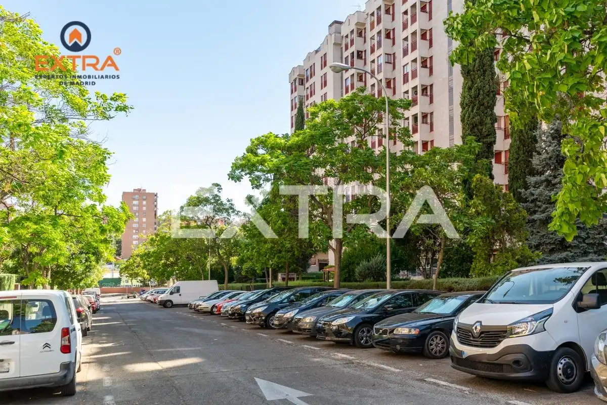 Parking de Garaje en venta en Madrid