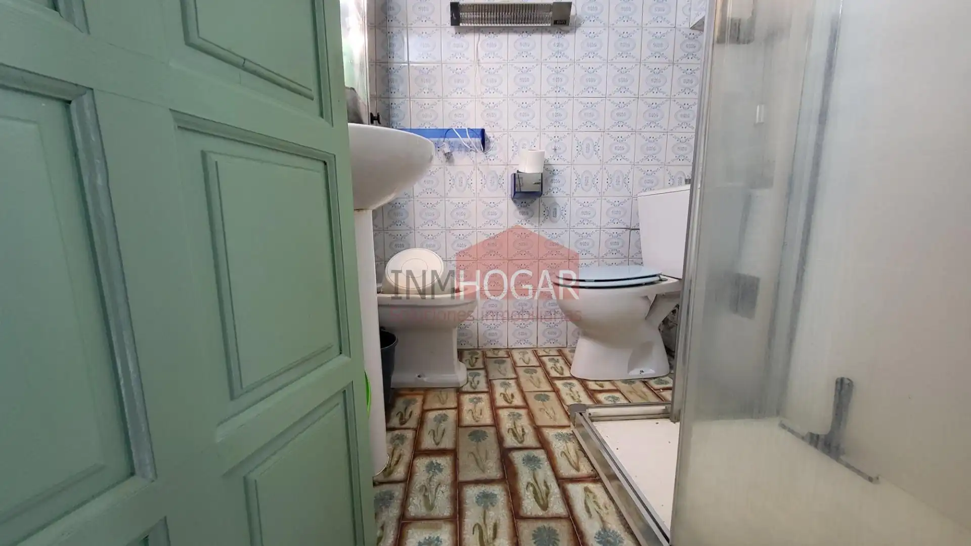 Bany de Casa o xalet en venda en Tornadizos de Ávila amb Jardí privat, Terrassa i Traster