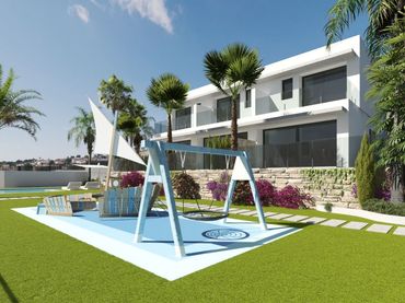 Casa a schiera con piscina in vendita a Golf Bahía