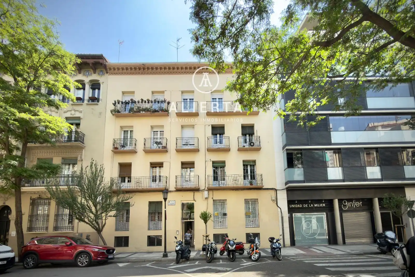 Piso de alquiler en Pizarro, Doctor Cerrada
