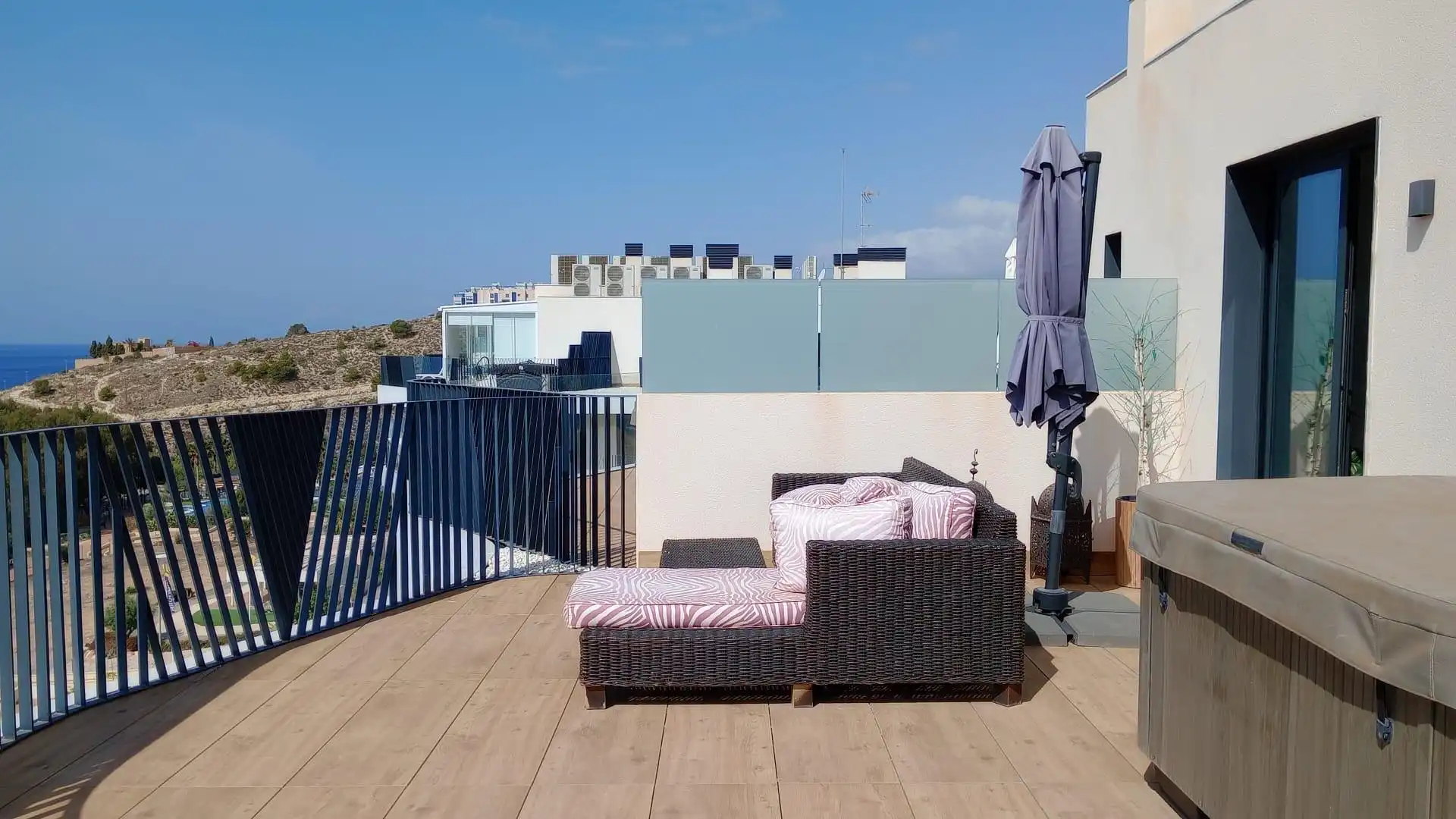 Terraza de Ático en venta en Villajoyosa / La Vila Joiosa con Aire acondicionado, Calefacción y Jardín privado