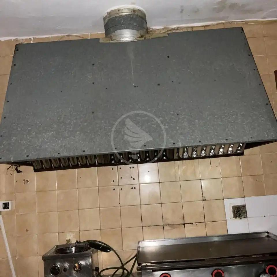 Local en venta en Linares con Aire acondicionado