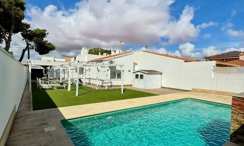 Villa avec piscine à vendre à Avenida Delfina Viudes, imagen 3