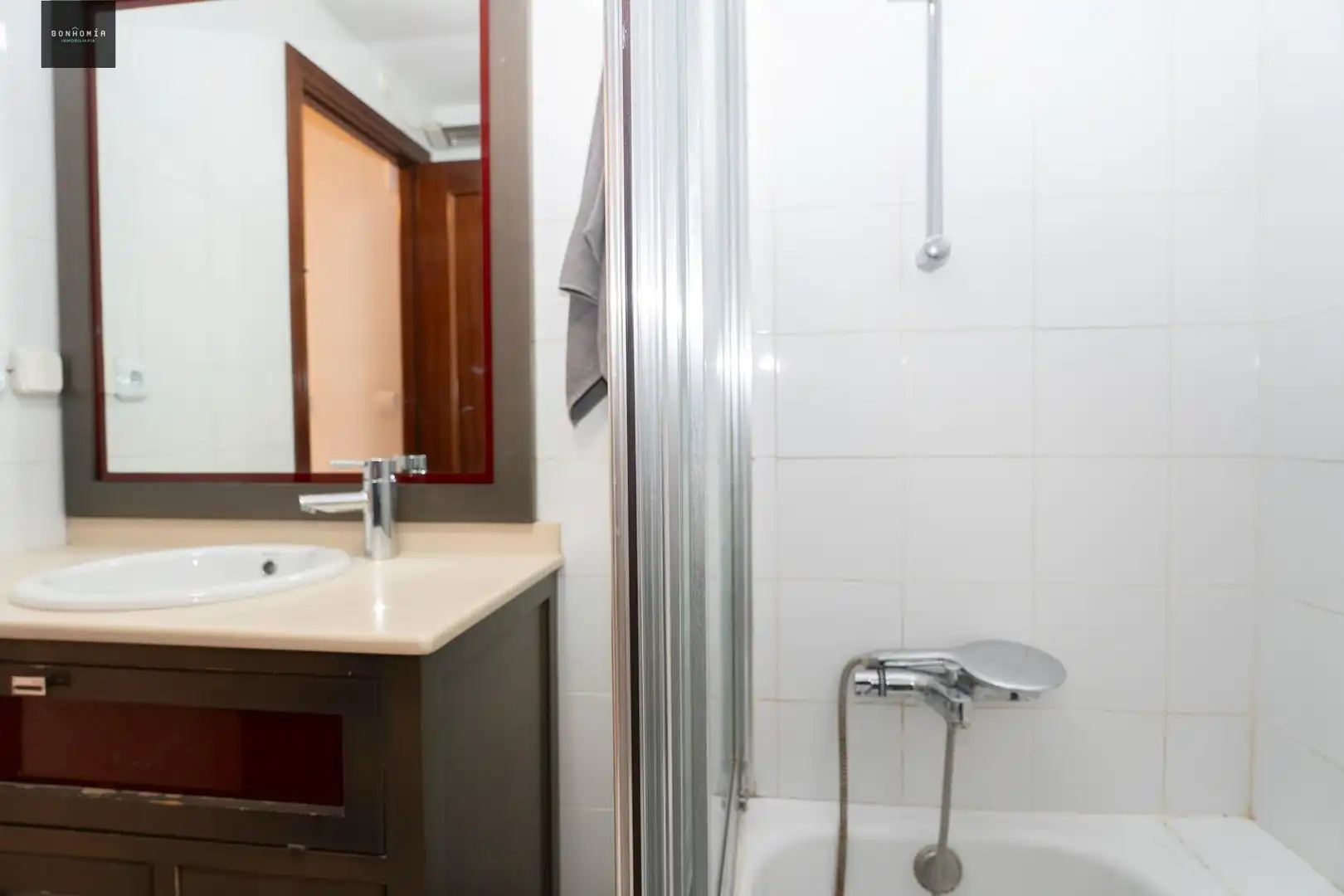 Baño de Piso en venta en Torredelcampo con Aire acondicionado, Trastero y Amueblado