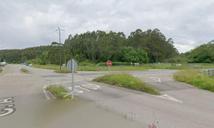 Vista exterior de Nau industrial en venda en Gozón