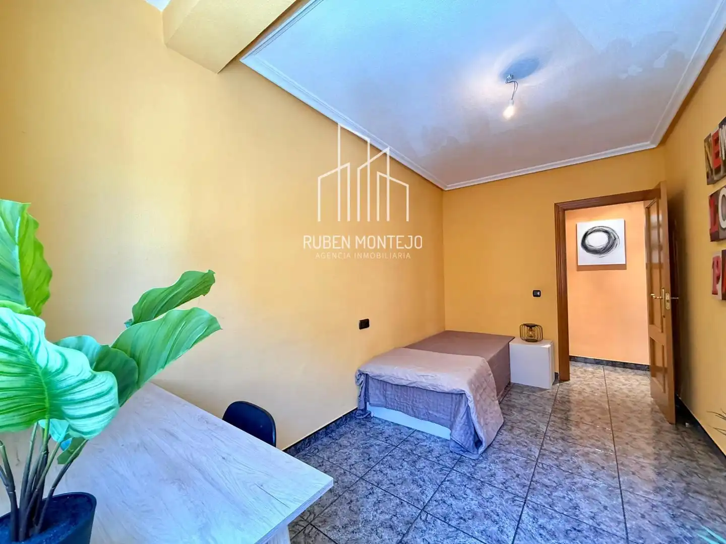 Vista exterior de Piso en venta en Santa Marta de Tormes con Calefacción y Terraza