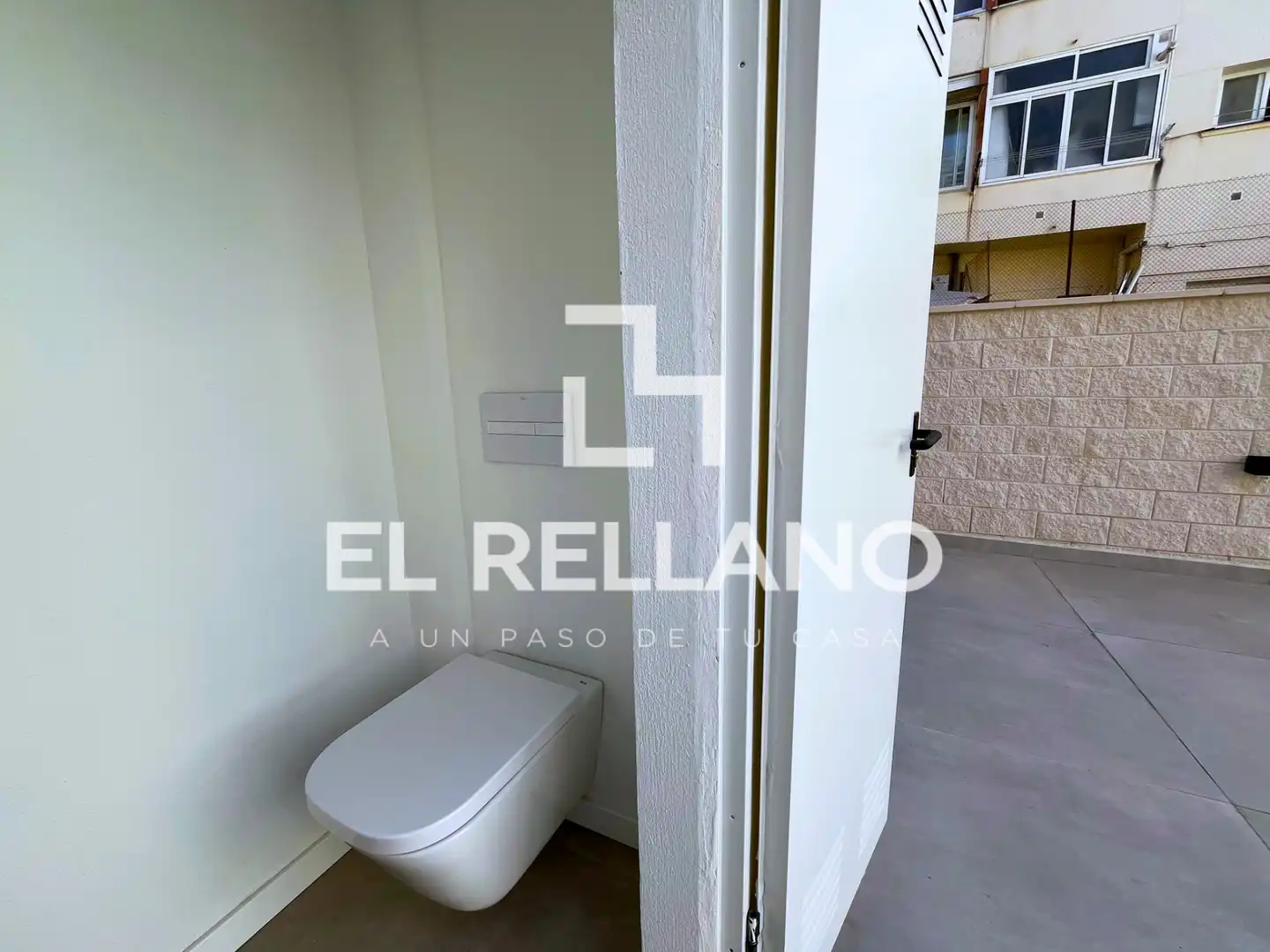Terraza de Piso en venta en Badalona con Aire acondicionado, Calefacción y Jardín privado
