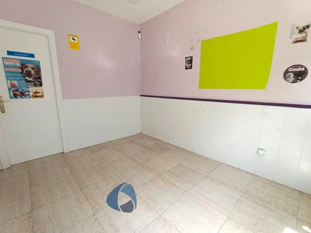 Business premises for sale in Avenida de Navarra, imagen 3
