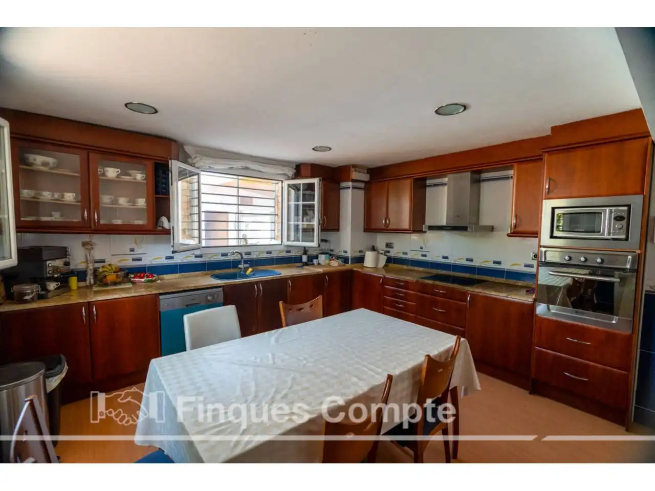 Cocina de Casa o chalet en venta en Roda de Berà con Aire acondicionado, Calefacción y Jardín privado