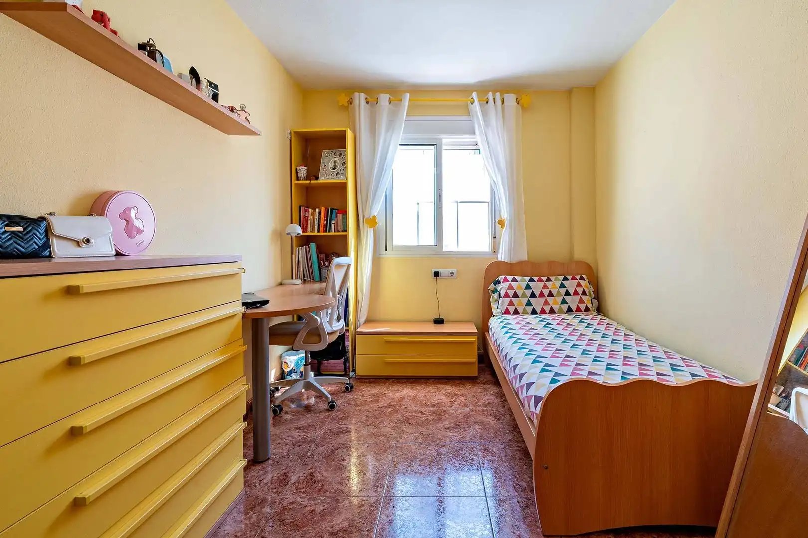 Dormitori de Casa adosada en venda en Roquetas de Mar amb Aire condicionat, Terrassa i Traster