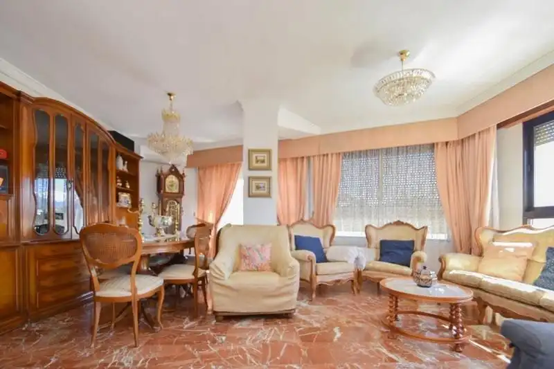 Piso con terraza en venta en Centro, imagen 2