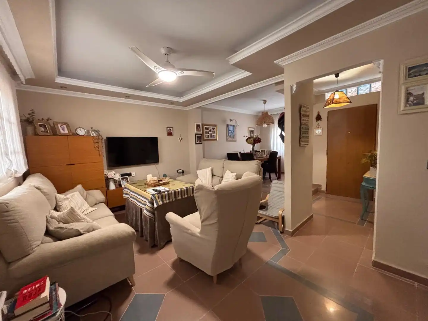 Sala de estar de Casa o chalet en venta en Málaga con Aire acondicionado, Terraza y Trastero