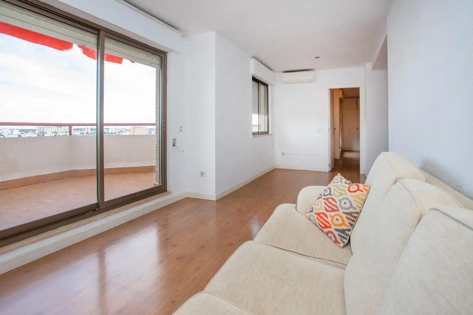 Sala d'estar de Apartament en venda en Jerez de la Frontera amb Aire condicionat, Calefacció i Terrassa