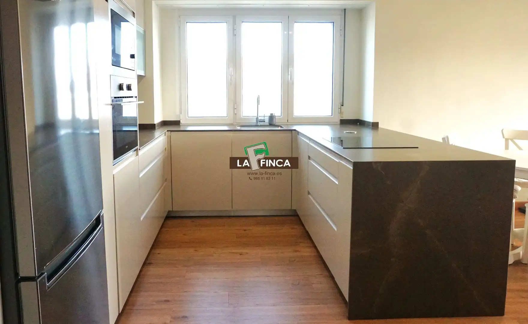 Kitchen of Flat for rent in Gijón   with Parquet flooring and Furnished