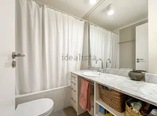 Baño de Piso en venta en Madrid con Aire acondicionado, Calefacción y Terraza