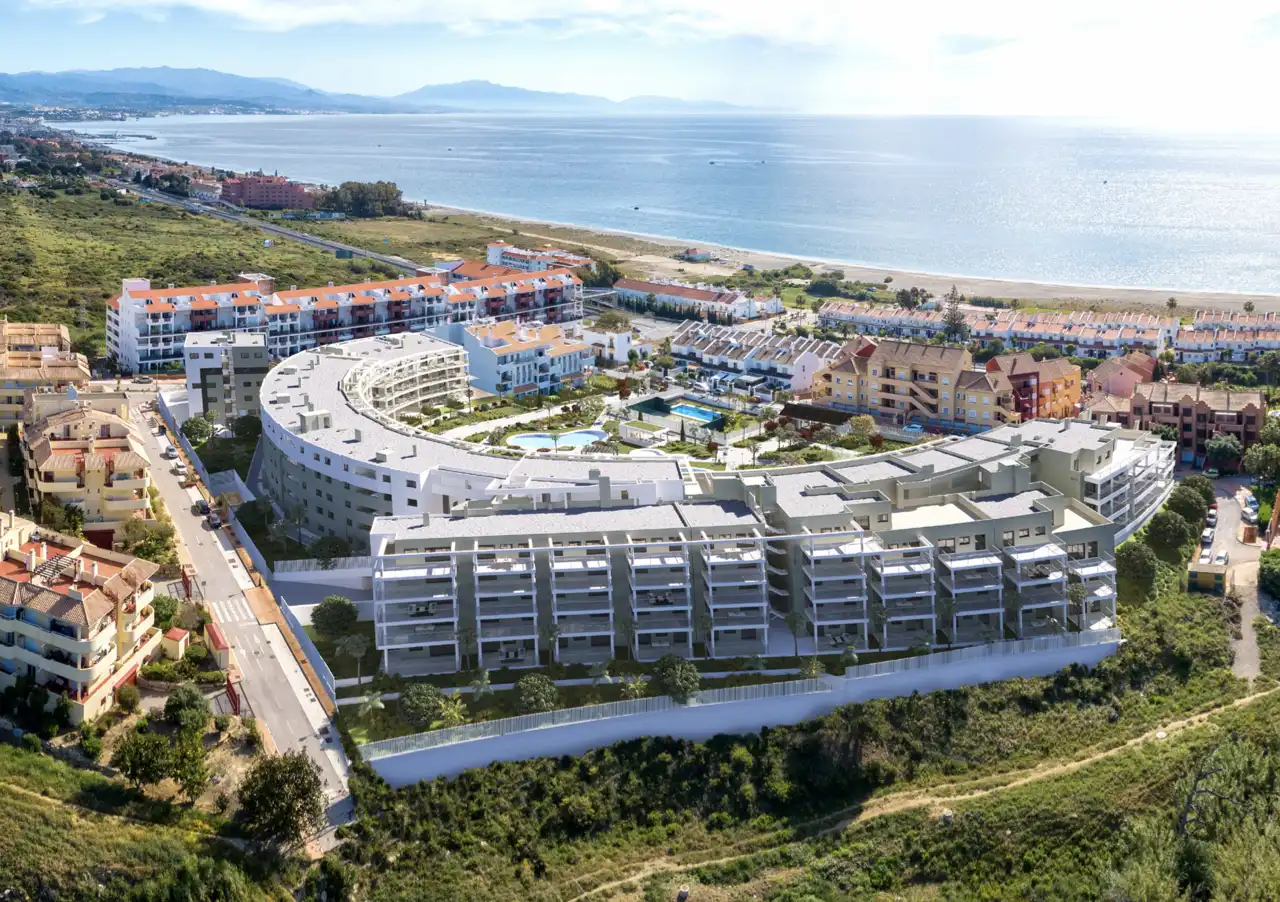 Vista exterior de Apartament en venda en Manilva amb Aire condicionat, Calefacció i Terrassa