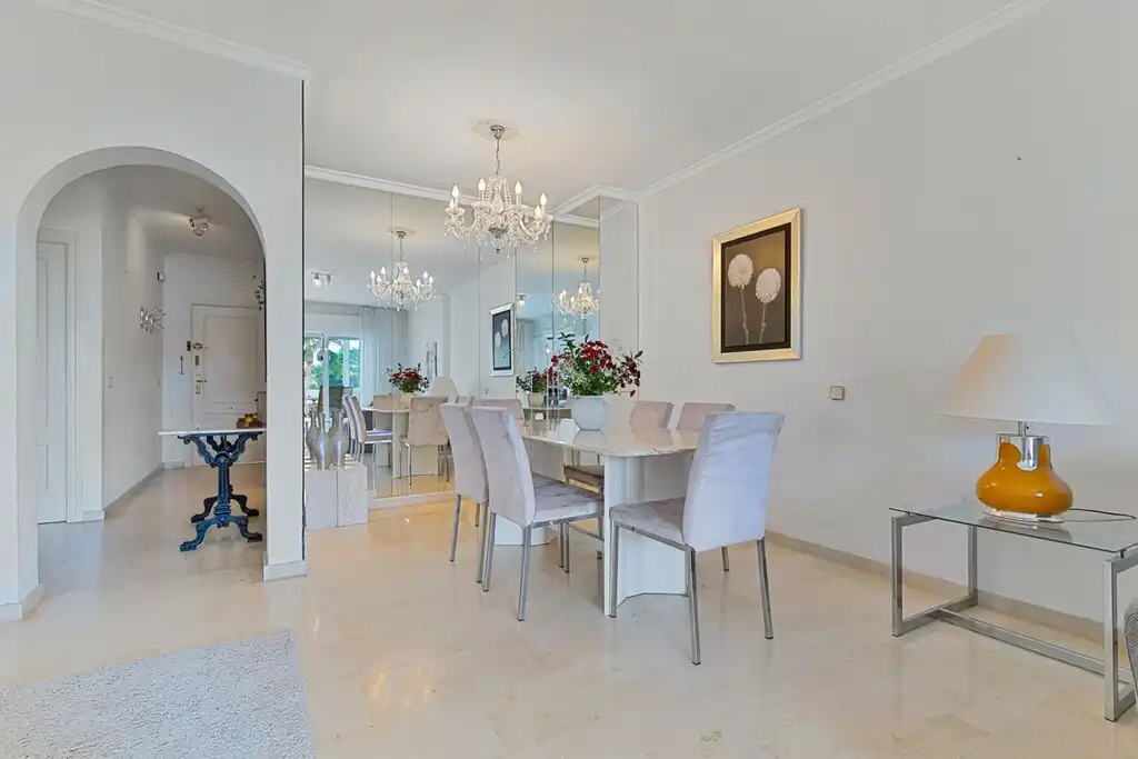 Apartamento con piscina en venta en Castillo Sohail - Myramar, imagen 11