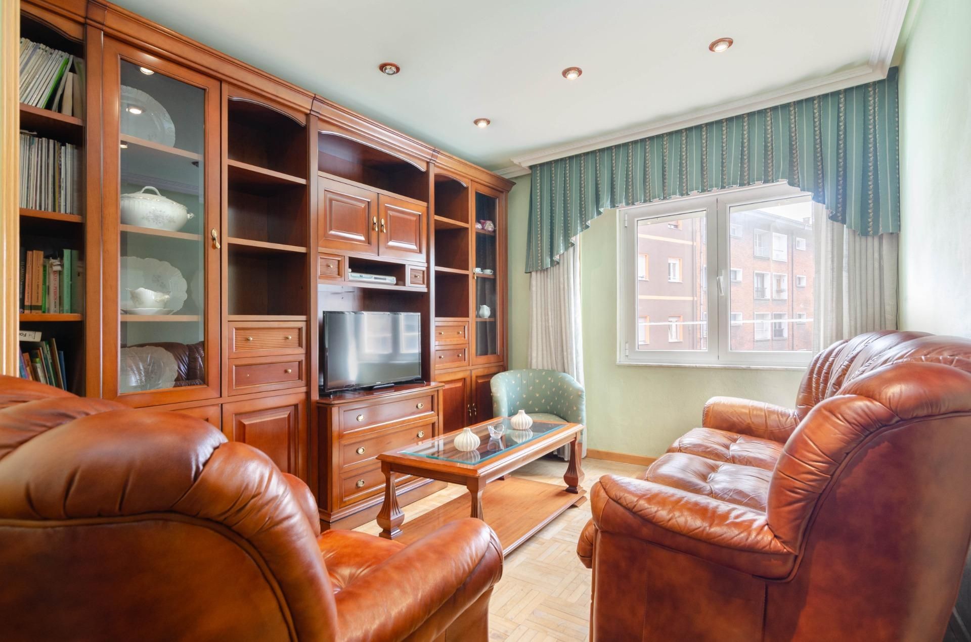 Wohnzimmer von Wohnung zum verkauf in Mieres (Asturias)