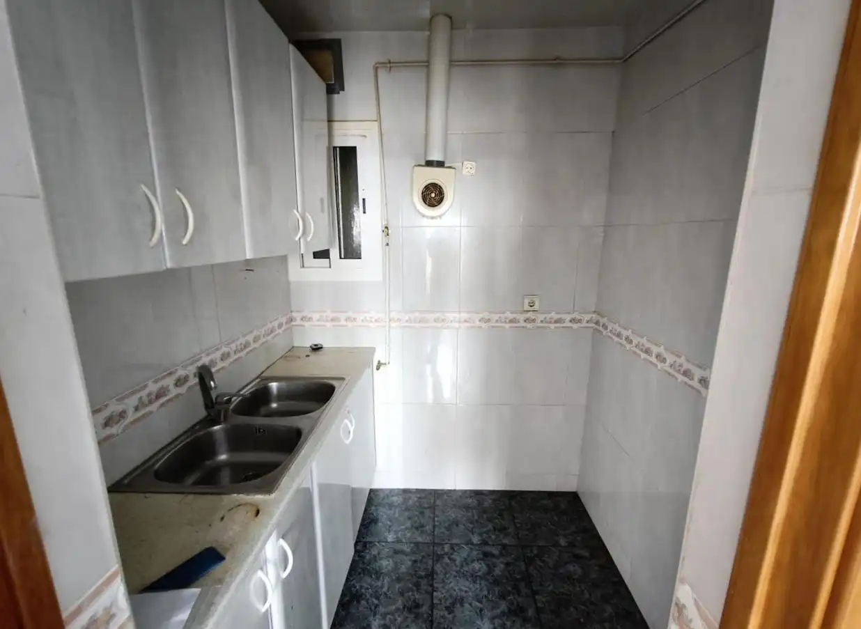 Kitchen of Flat for sale in Centre