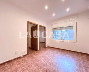 Flat for sale in  Barcelona Capital  with Heating