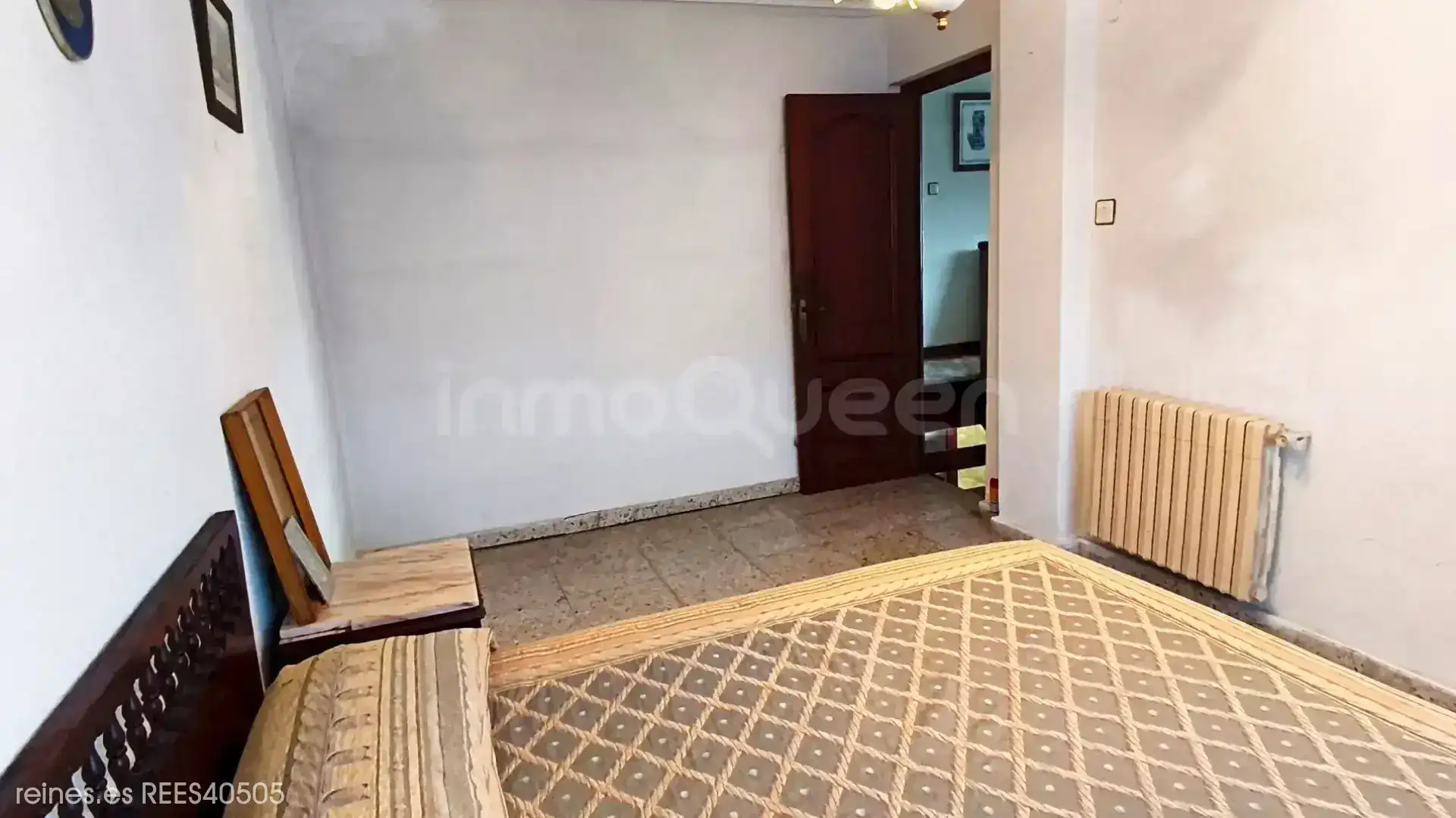 Schlafzimmer von Einfamilien-Reihenhaus zum Verkauf in Miengo mit Heizung und Privatgarten