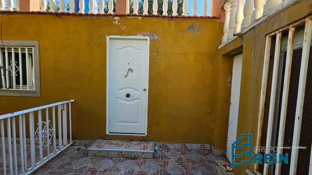 Villa con piscina in vendita a Calle Suecia, imagen 3