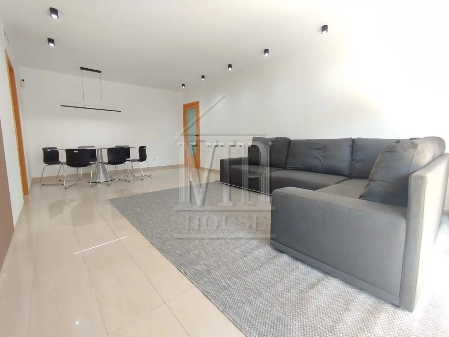 Living room of Flat for sale in Badalona  with Air Conditioner, Heating and Furnished
